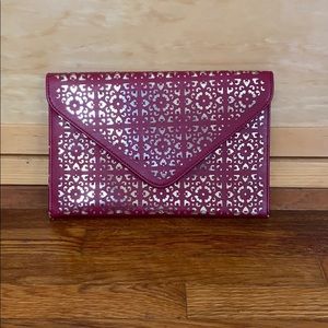 Envelope clutch